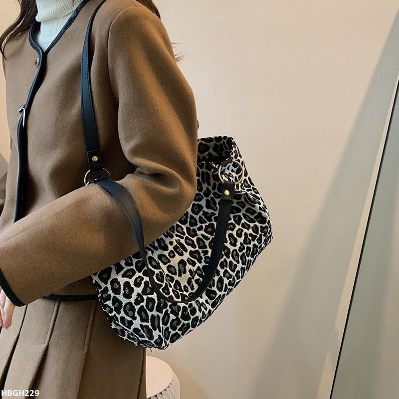 HBGH229-MSL HBGH229 MSL Zebra Printed Bag