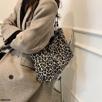 HBGH229-MSL HBGH229 MSL Zebra Printed Bag