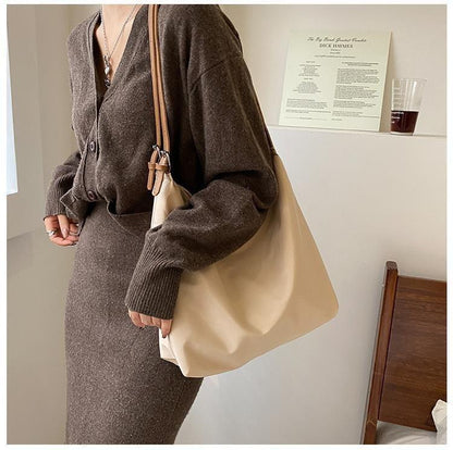 HBGH146 BBM Plain Hand Bag