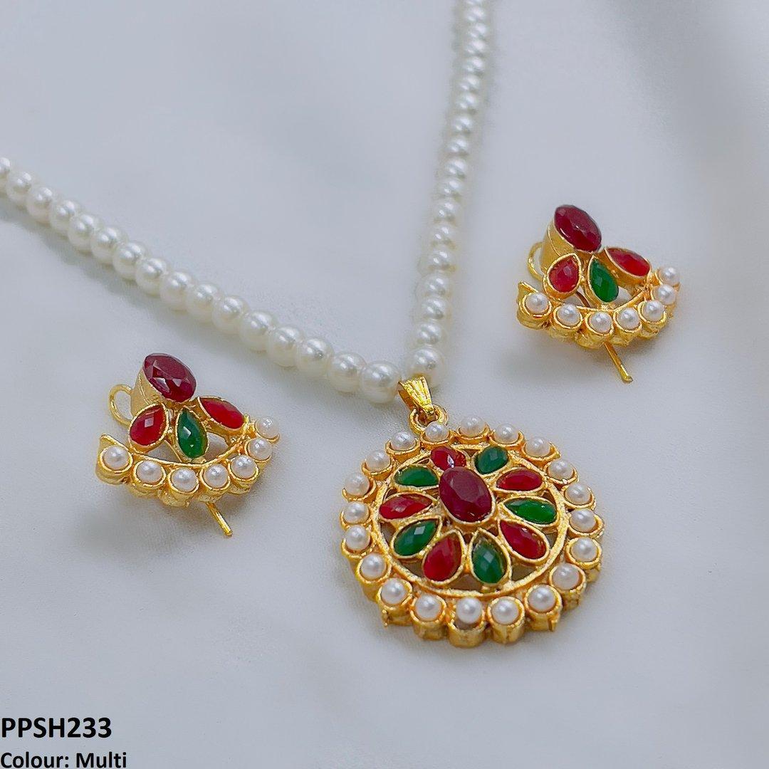 PPSH233 FRN Round Flower Pendant Set