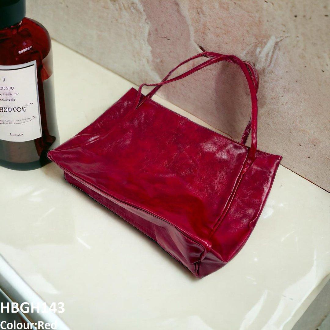 HBGH143 BBM Plain Leather Large Bag