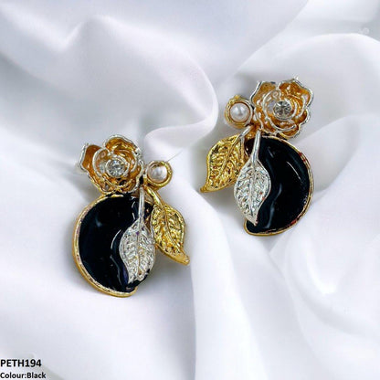 PETH194 SDQ Painted Half-Moon Flower Tops Pair