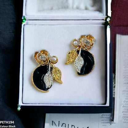 PETH194 SDQ Painted Half-Moon Flower Tops Pair