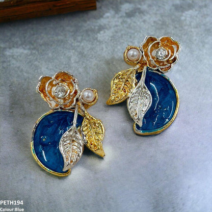 PETH194 SDQ Painted Half-Moon Flower Tops Pair