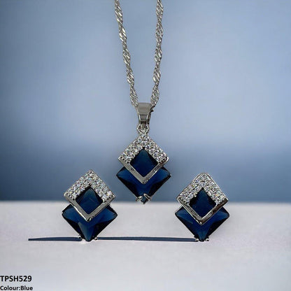 TPSH529 SHJ Square Pendent Set