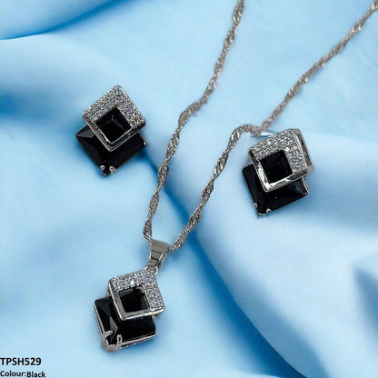 TPSH529 SHJ Square Pendent Set