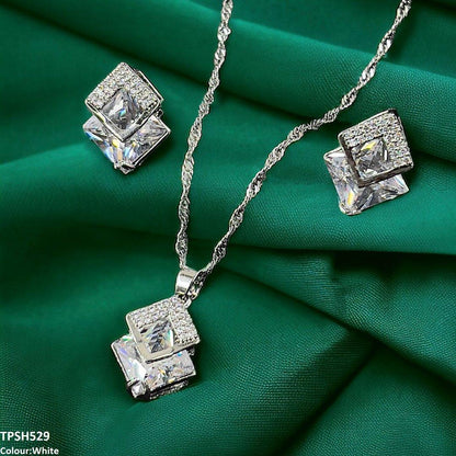 TPSH529 SHJ Square Pendent Set