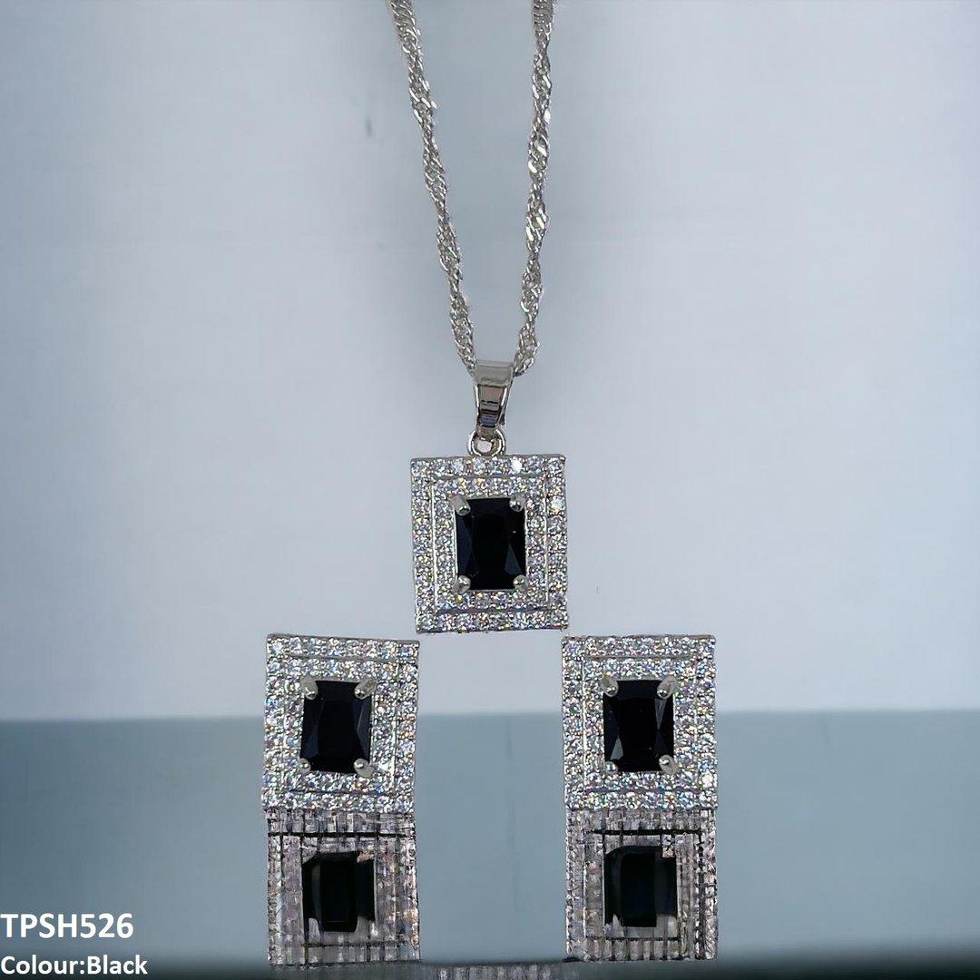TPSH526 SHJ Rectangle Pendent Set