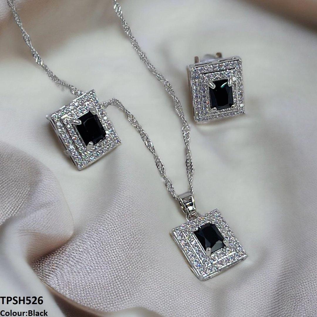 TPSH526 SHJ Rectangle Pendent Set