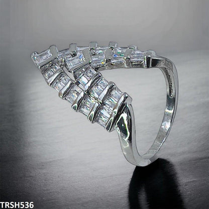 TRSH536 CLJ V Layered Ring