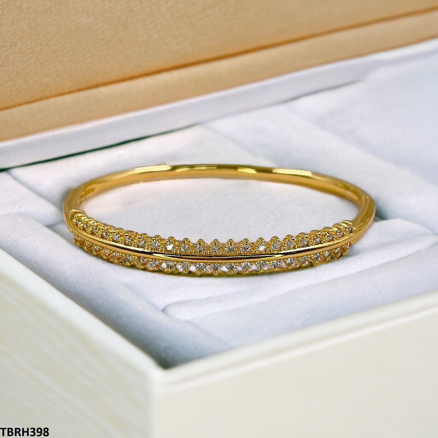TBRH398 GXN Imp Bracelet Openable