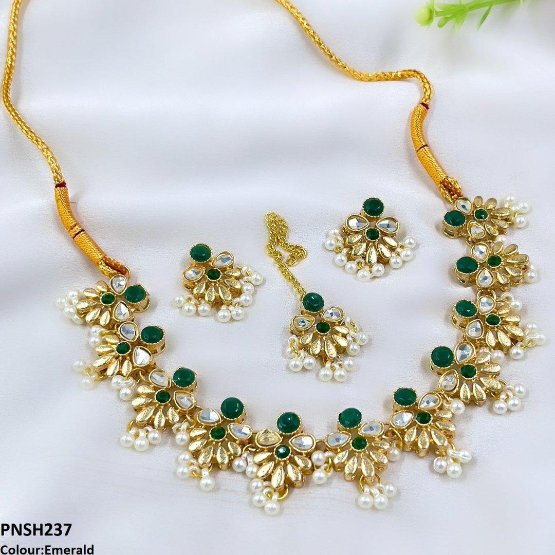 PNSH237 SDQ Tear/Flower Necklace Set