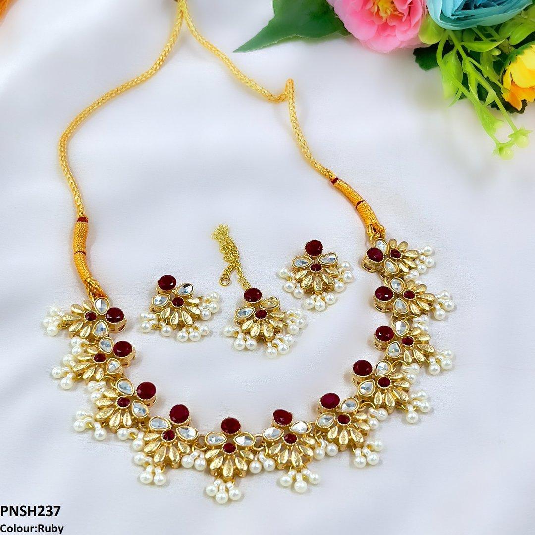 PNSH237 SDQ Tear/Flower Necklace Set