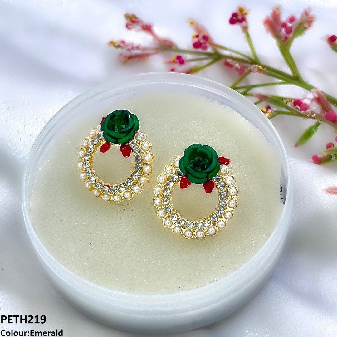 PETH219 SDQ Pearl Round Flower Tops Pair