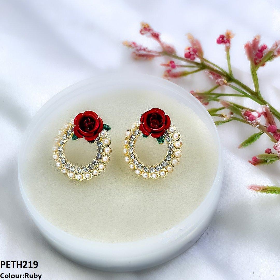 PETH219 SDQ Pearl Round Flower Tops Pair