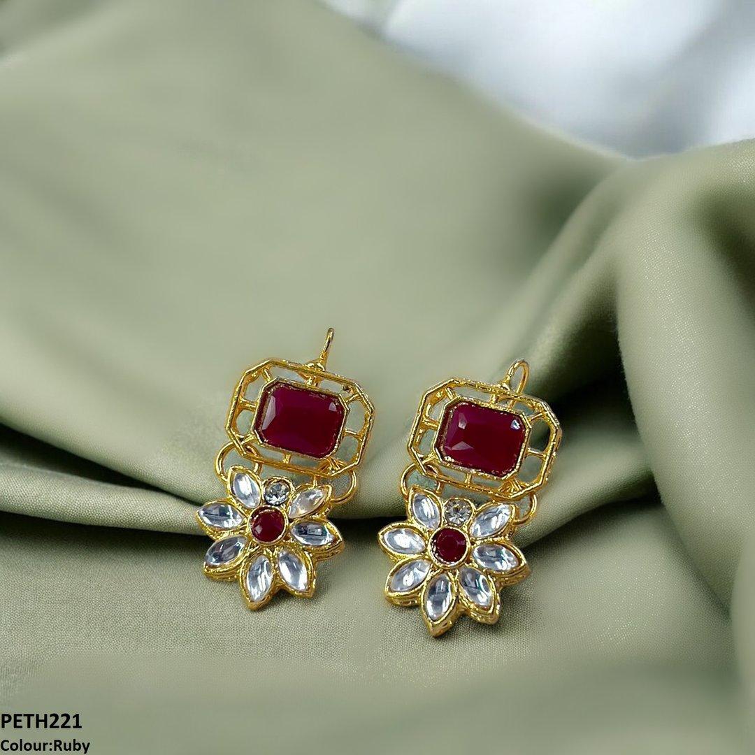 PETH221 FRN Square/Flower Tops Pair