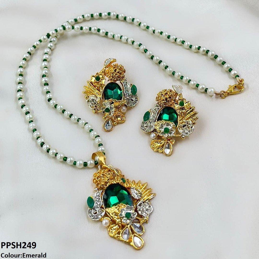 PPSH249 SDQ Oval/Tear Pendant Set