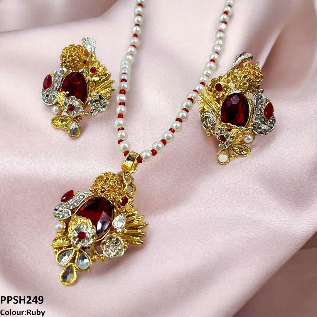 PPSH249 SDQ Oval/Tear Pendant Set