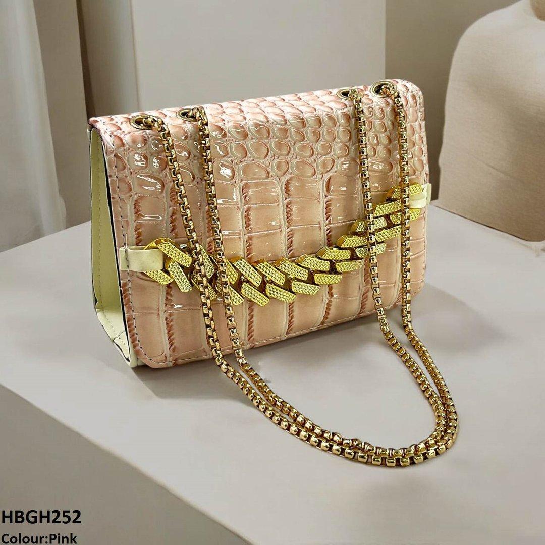 HBGH252 CYG Chain Hand Bag