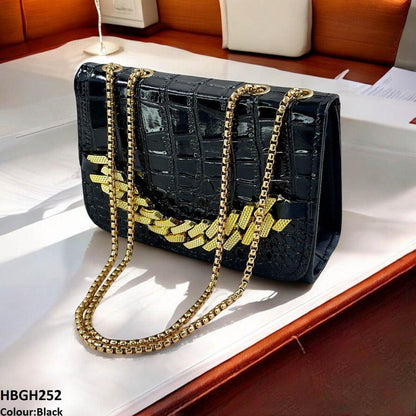 HBGH252 CYG Chain Hand Bag