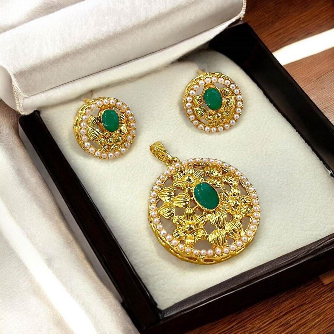 PPSH00250 MZM Flower Oval Pendant Set