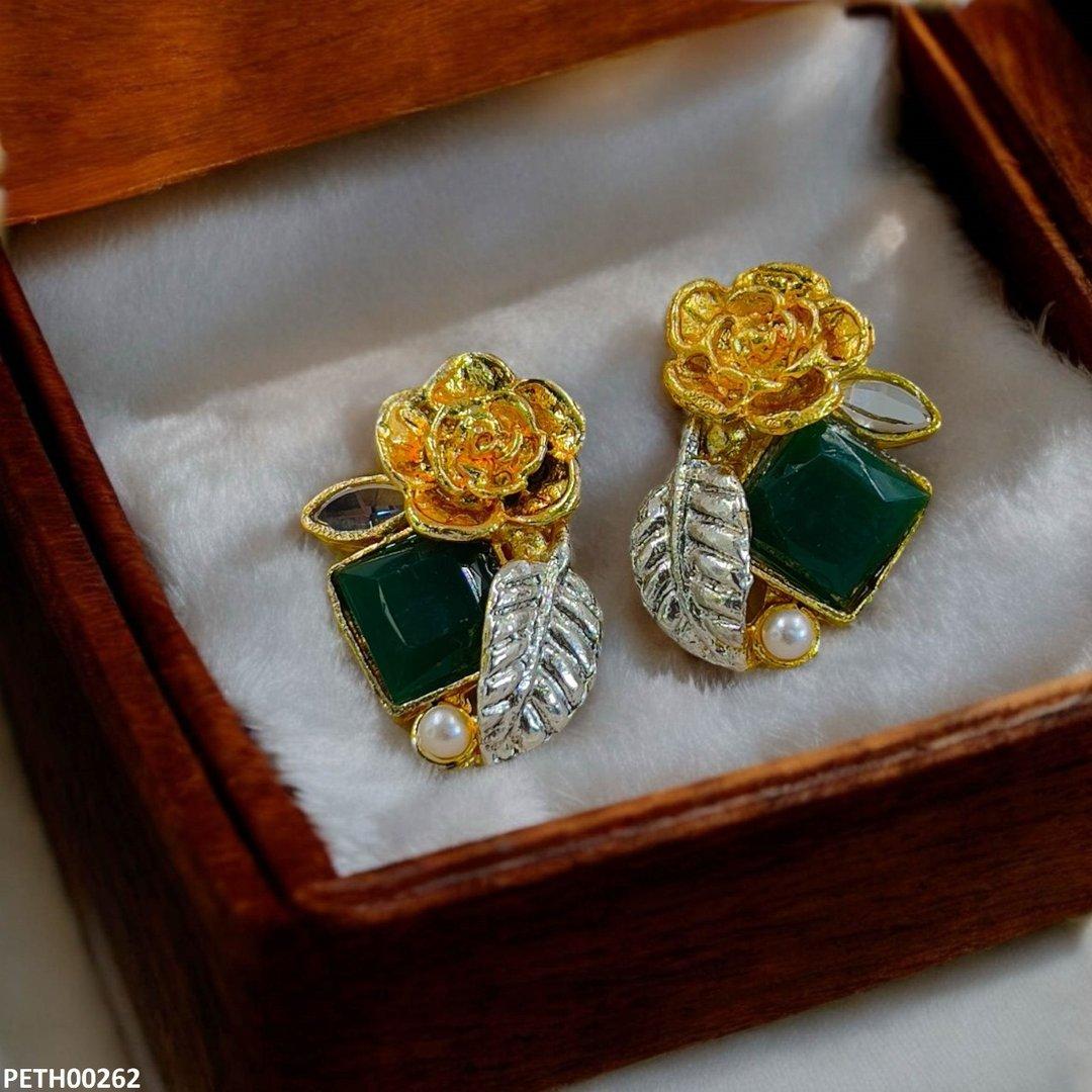 PETH00262 SDQ Flower Square Leaf tops - PETH