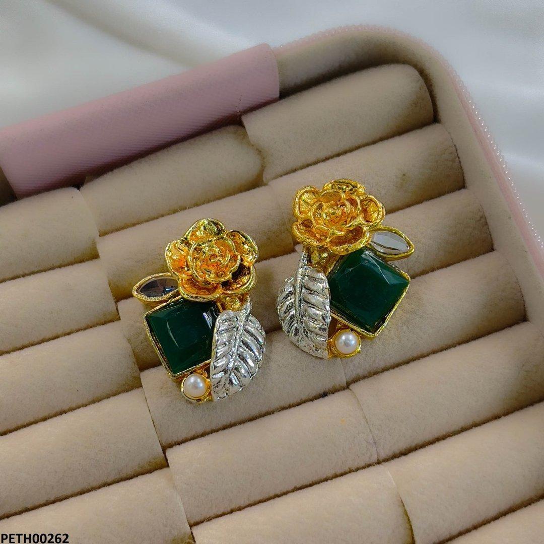 PETH00262 SDQ Flower Square Leaf tops - PETH