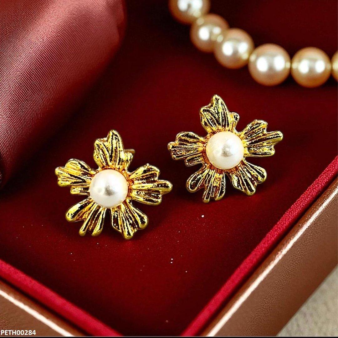 PETH00284 SDQ Pearl Flower Tops Pair - PETH