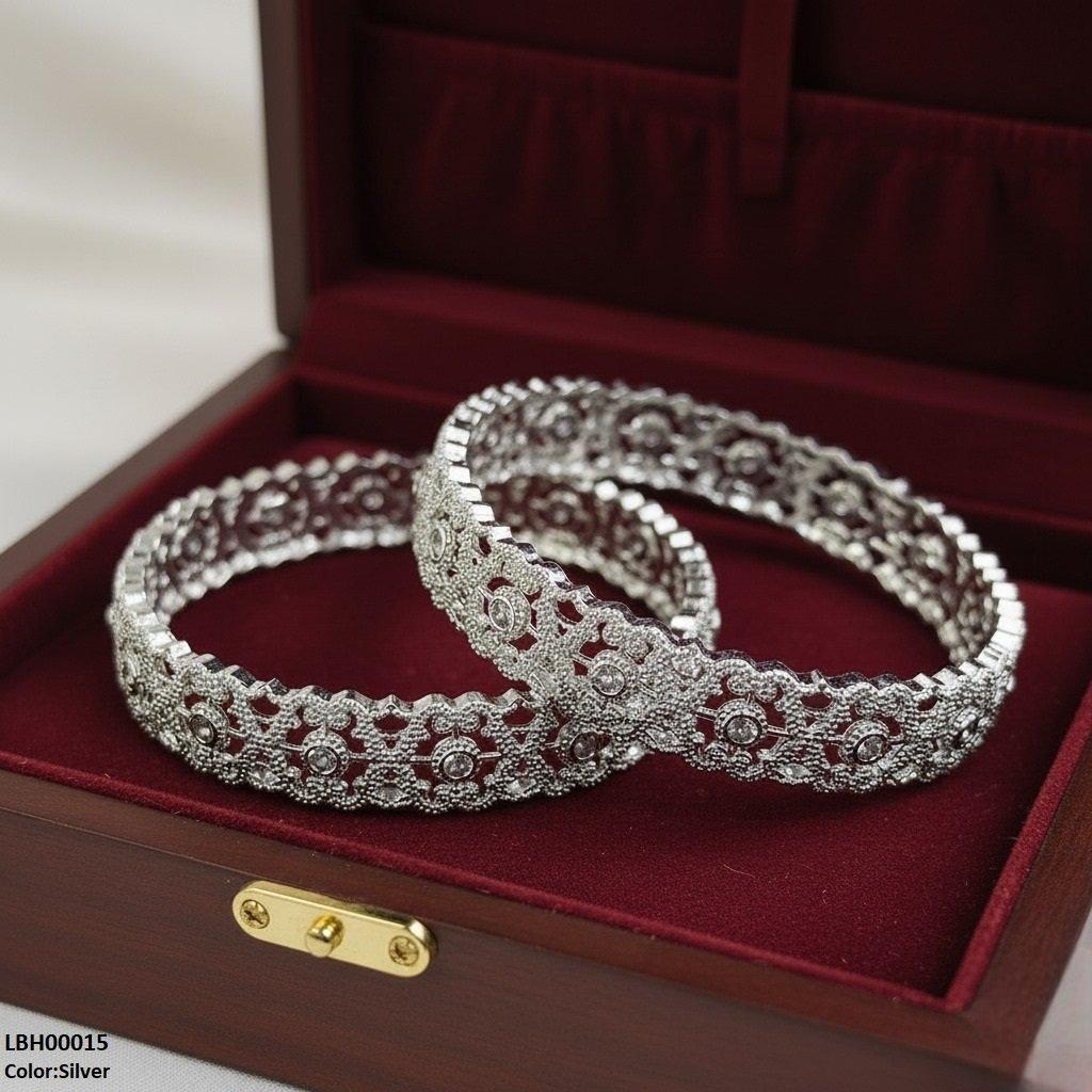 LBH00015 ANI Imp Round Stone Bangle Set - LBH