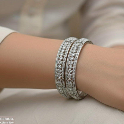 LBH00016 ANI Round Stone Flower Bangle Set - LBH