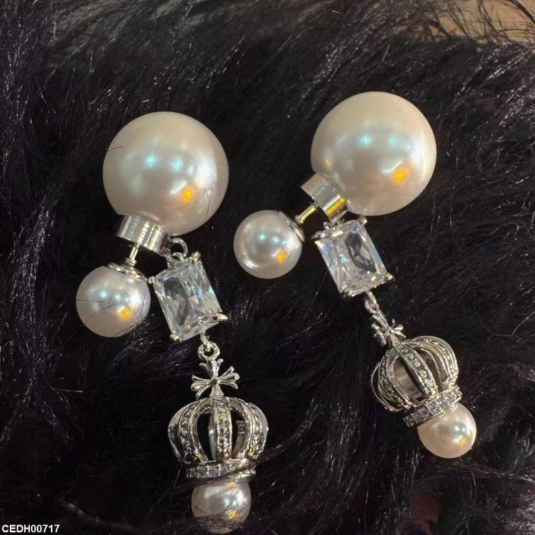 CEDH00717 YHC Square/Pearl Crown Drop Earrings - CEDH
