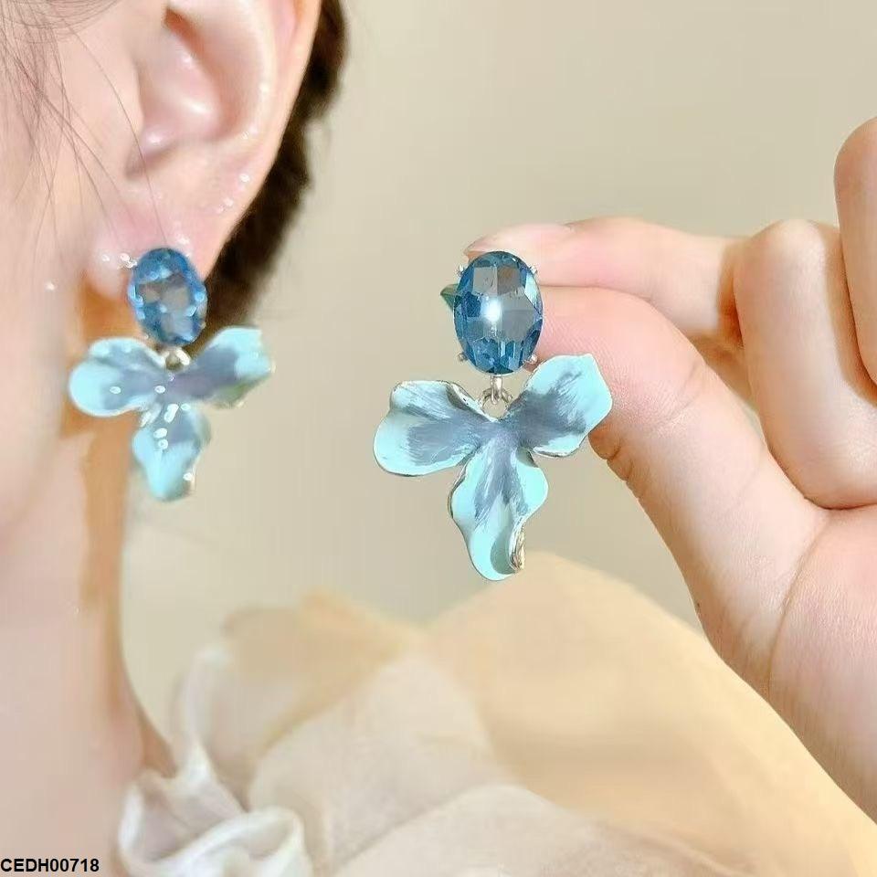CEDH00718 YHC Oval Flower Drop Earrings - CEDH