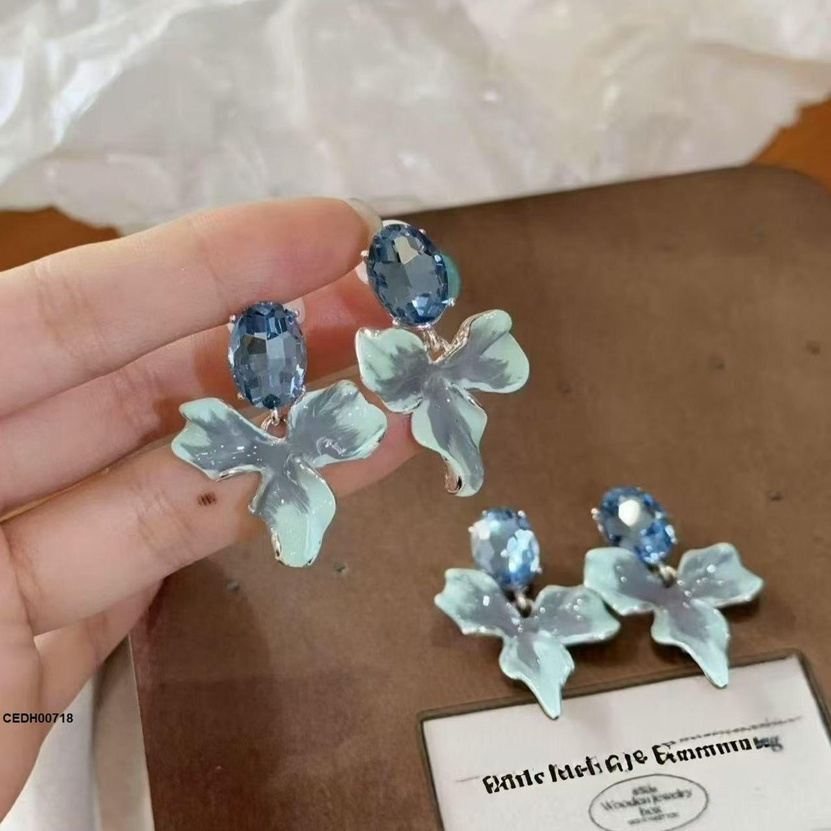 CEDH00718 YHC Oval Flower Drop Earrings - CEDH