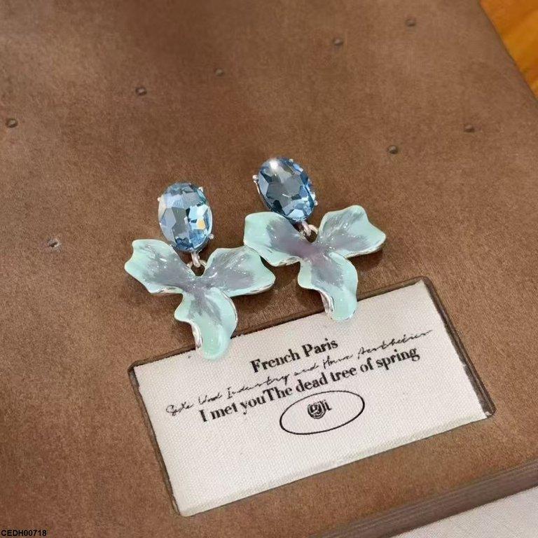 CEDH00718 YHC Oval Flower Drop Earrings - CEDH