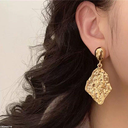 CEDH00719 YHC Oval Leaf Drop Earrings - CEDH