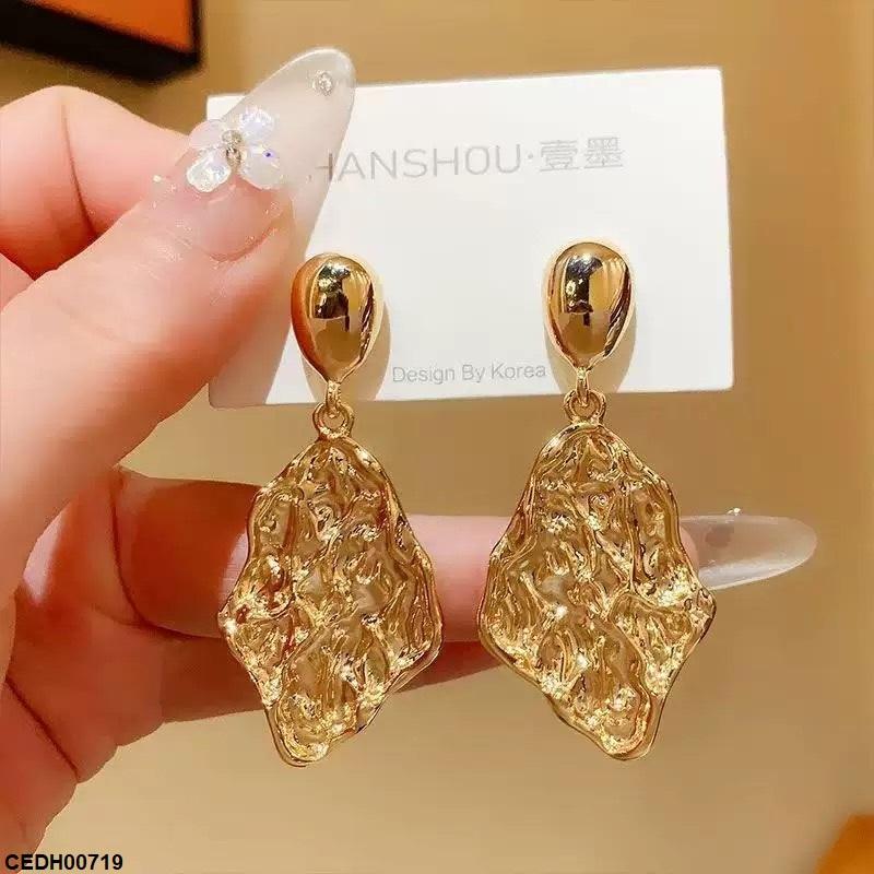 CEDH00719 YHC Oval Leaf Drop Earrings - CEDH