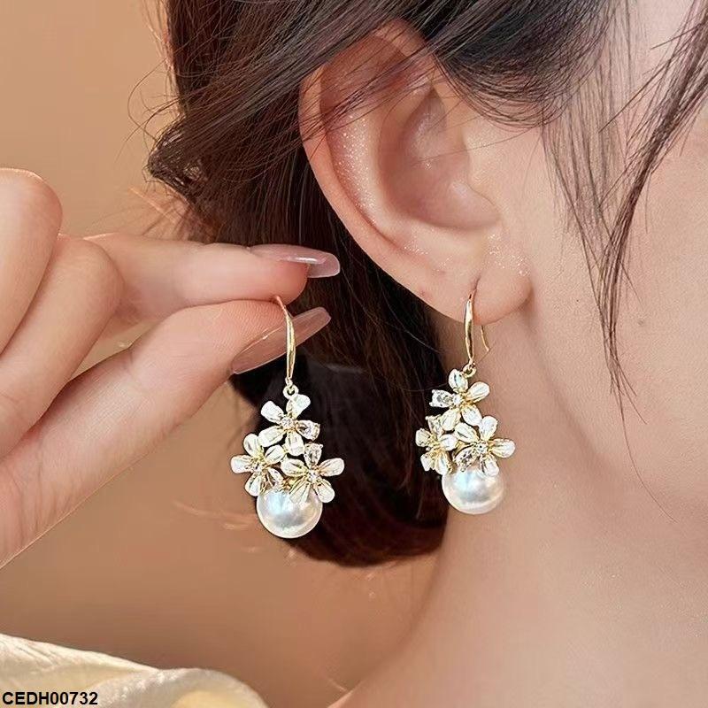 CEDH00732 YHC Flower Pearl Drop Earrings - CEDH