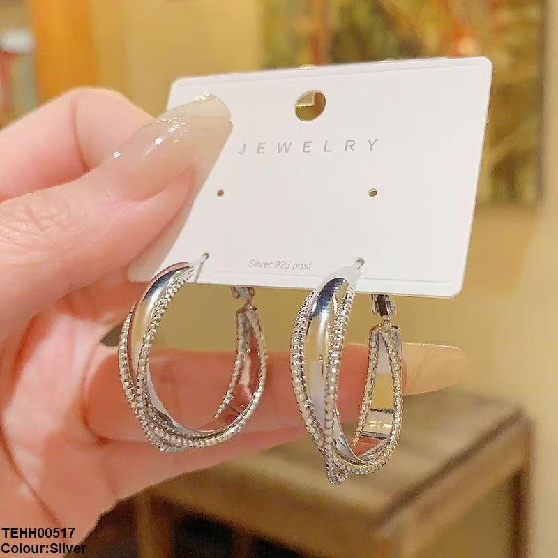 TEHH00517 YHC Round Triple Layer Hoops Pair - TEHH