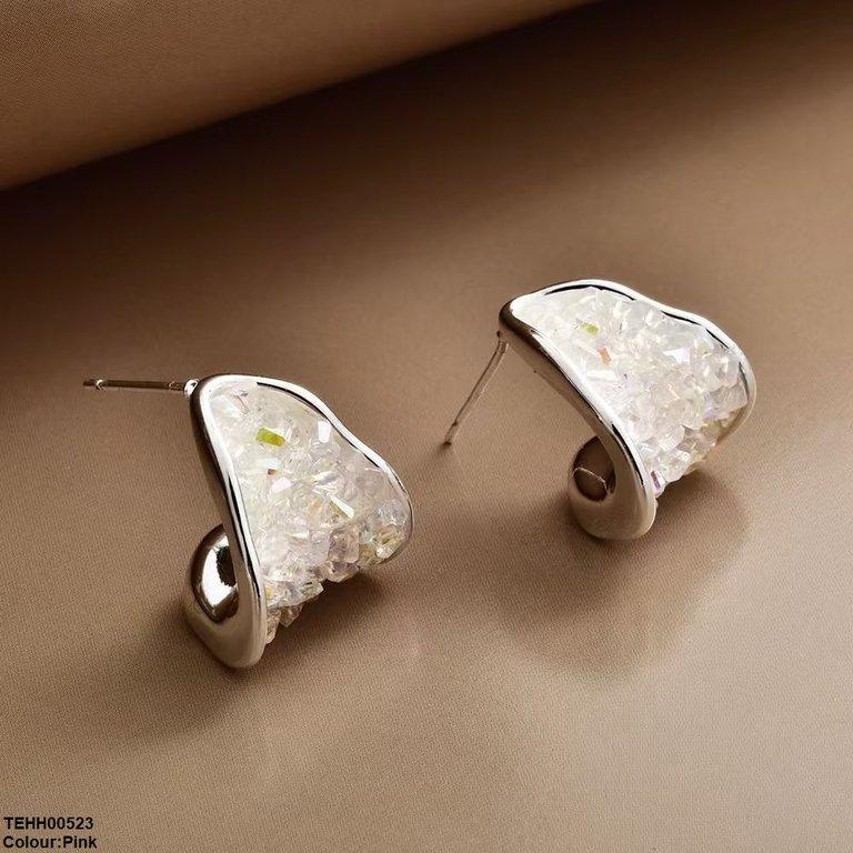 TEHH00523 YHC Triangle Zircon Stone Hoops Pair - TEHH
