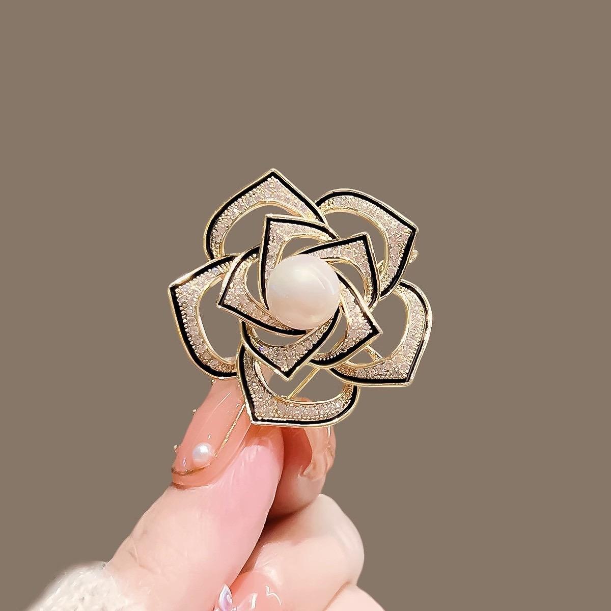 BRHH00118 XST Pearl Camellia Flower Zircon Broach - BRHH