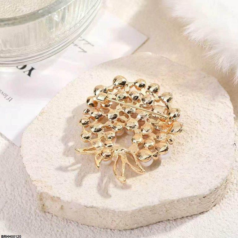 BRHH00120 XST Pearl Round Zircon Broach - BRHH