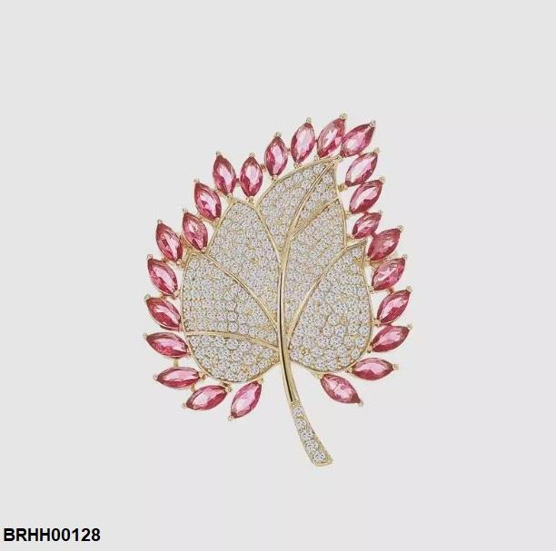 BRHH00128 XST Maple Leaf Zircon Broach - BRHH