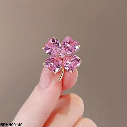BRHH00140 XST Heart Flower Zircon Broach - BRHH