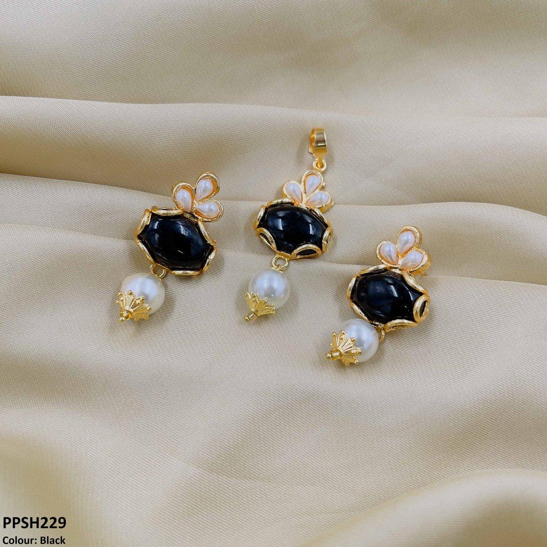 PPSH229 SDQ Tear Oval Pendant Set