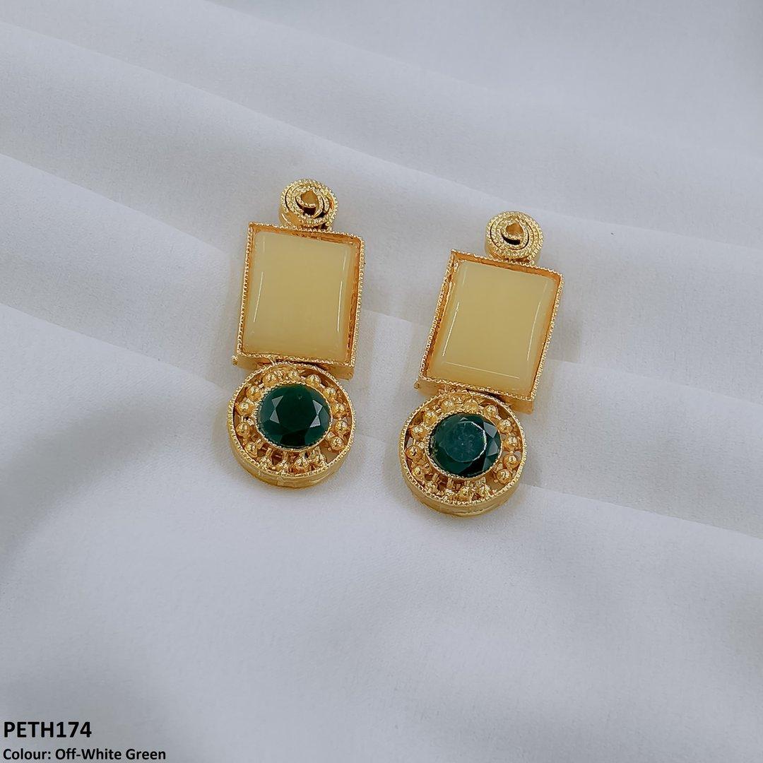 PETH174 FRN Square Ear Tops