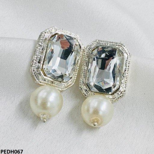 PEDH067 SDQ Radiant Pearl Earrings Drop Pair