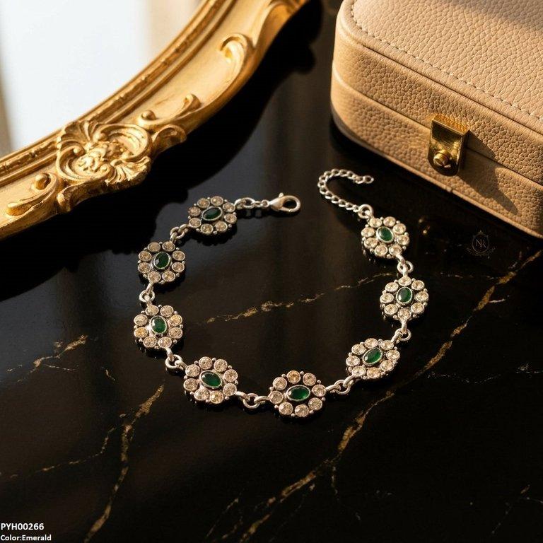 PYH00266 ABD Oval Flower Single Anklet - PYH
