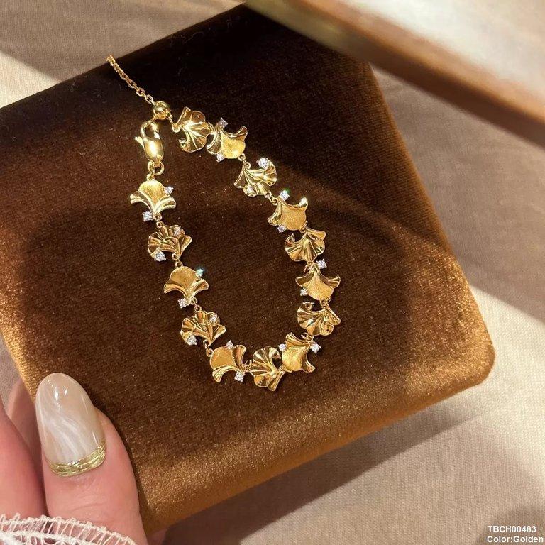 TBCH00483 GWH Leaf Bracelet Adjustable - TBCH
