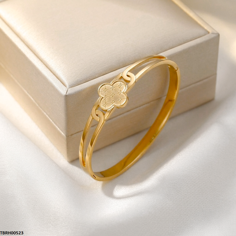 TBRH00523 MSS Round Gold Clover Stainless Steel Bracelet - TBRH