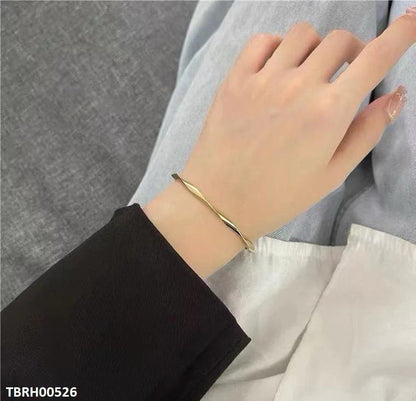 TBRH00526 LSH Curved Hand Cuff Bracelet - TBRH